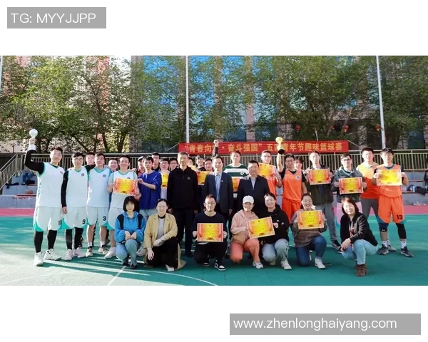 曹县姚明亮的篮球梦想与奋斗历程展现了小镇青年的拼搏精神与不屈意志