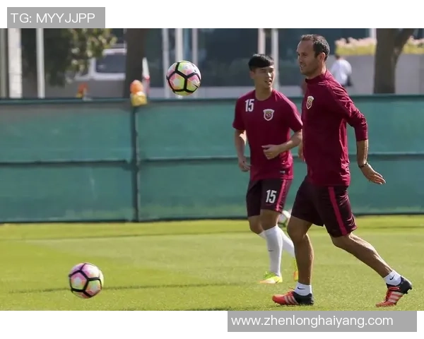 中超精彩对决巴黎圣日耳曼与阿森纳战成平局绝杀瞬间引发全场欢呼