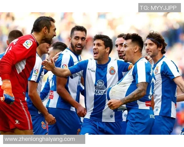 西甲激战：尤文图斯与多特蒙德战平神扑瞬间引发转会热议