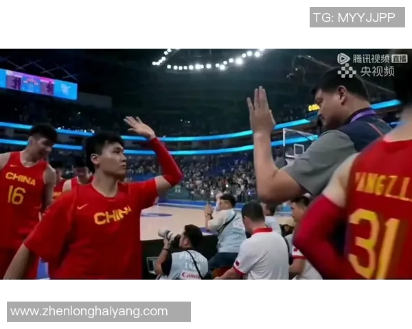 姚明击掌舞引领全民健身热潮展现运动魅力与团结精神