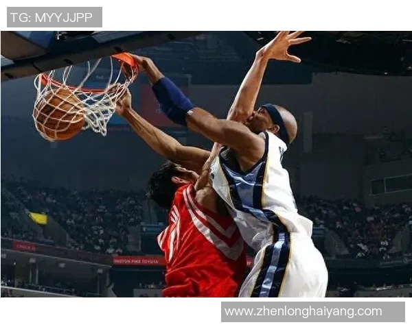 姚明背后扣篮瞬间展现力量与优雅的完美结合