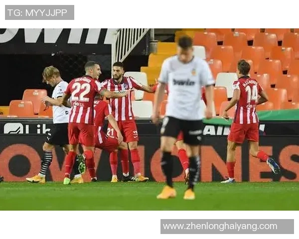 意甲激战拜仁险胜巴黎乌龙球引发争议判罚全场沸腾