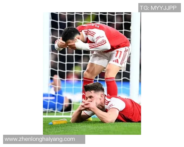 德甲惊现冷门巴萨凭红牌风波1-0战胜阿森纳引发全场热议