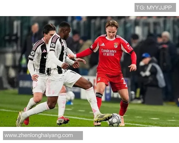 英超惊现冷门尤文图斯1-0战胜本菲卡帽子戏法引发全场狂欢