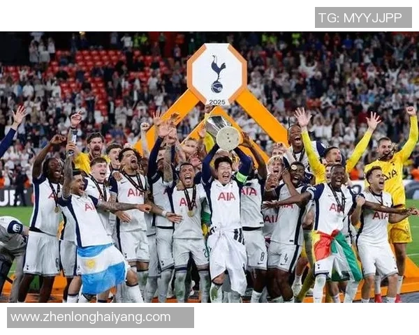 国王杯激战皇马大胜巴萨红牌争议引发全场热议与转会传闻