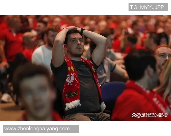 意甲惊现冷门曼联大胜利物浦引发争议判罚全场沸腾 意甲惊现冷门曼联大胜利物浦引发争议判罚全场沸腾