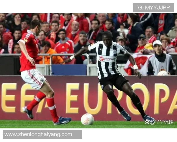 欧冠激战：本菲卡与阿森纳战成平局乌龙球成焦点引发全场热议