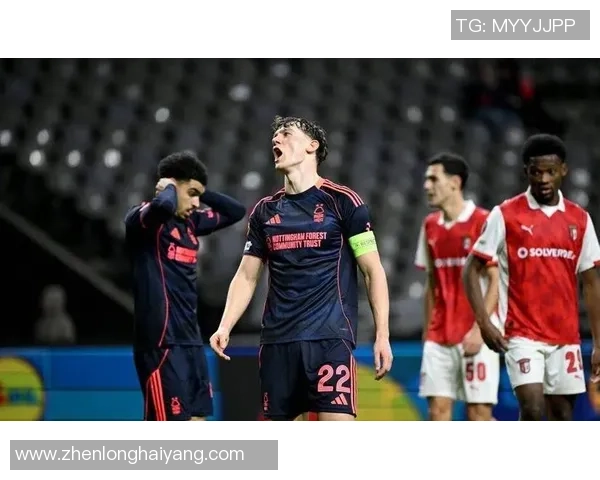 欧联杯精彩对决拜仁逆转那不勒斯乌龙球成关键转折点