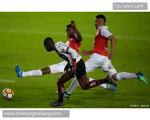 意甲激战:巴萨与那不勒斯鏖战成平局全场观众沸腾点评回顾 意甲激战:巴萨与那不勒斯鏖战成平局全场观众沸腾点评回顾