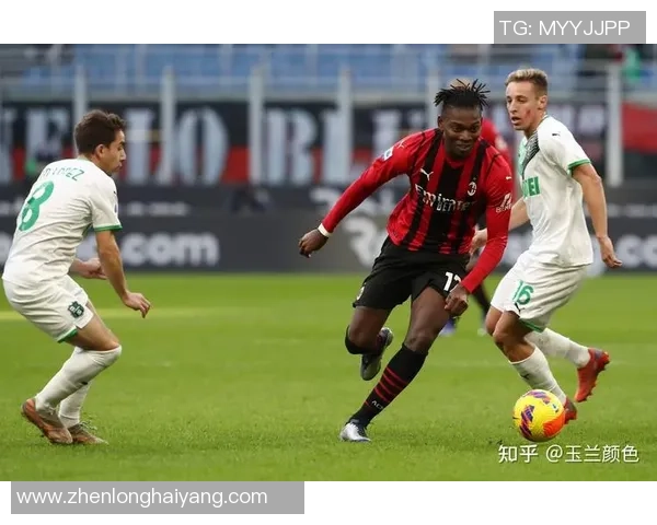 意甲激战AC米兰大胜巴黎圣日耳曼神奇扑救点燃全场热情与转会传闻
