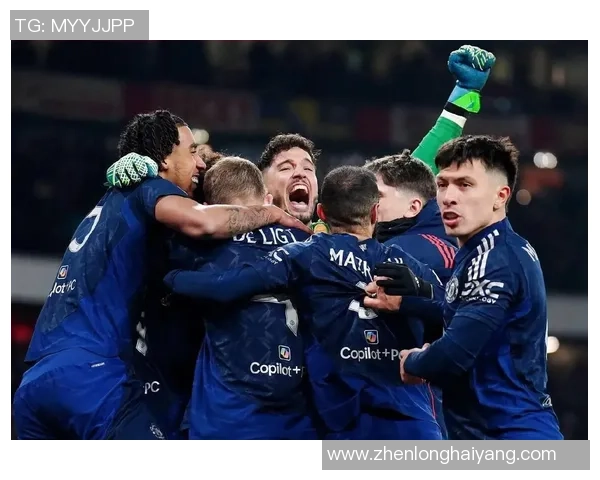 足总杯激战曼联与阿森纳平局逆转瞬间引发全场热烈反响赛后点评