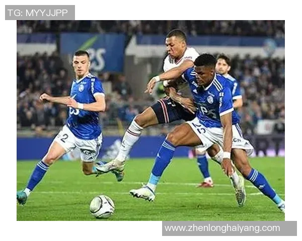 里昂逆转曼城4-3上演友谊赛经典瞬间全场沸腾